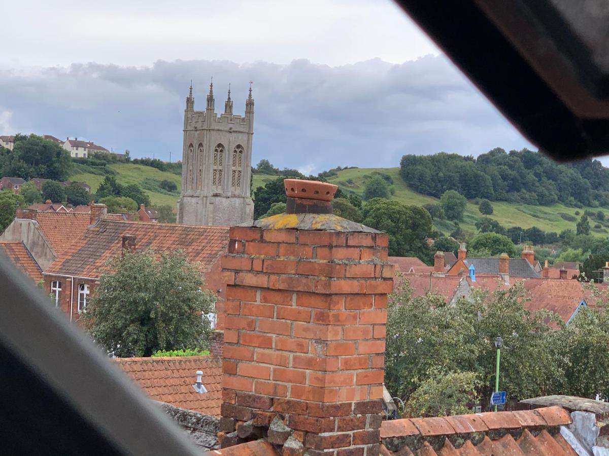 Glastonbury Secret Retreat - 1 Bd Split-Level Apt, Sleeps 3 エクステリア 写真